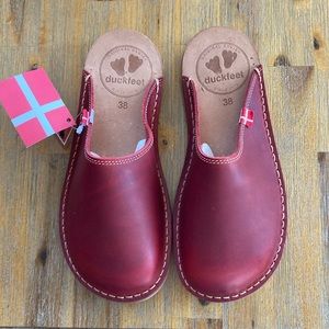 Duck Feet Blavand Leather Clogs, Size 38 in Granate